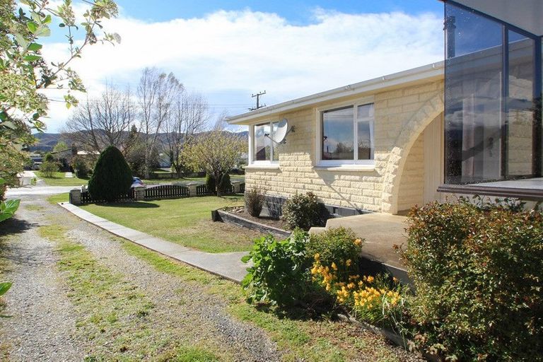 Photo of property in 13 Bowen Street, Kurow, 9435