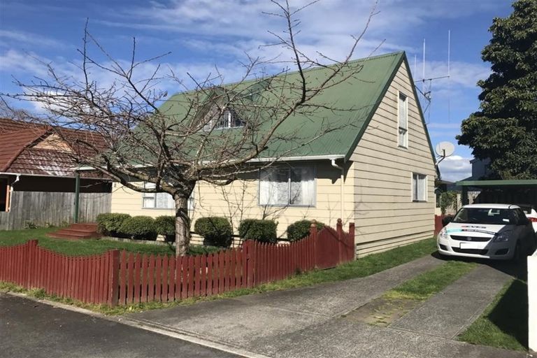 Photo of property in 12 Lickfold Lane, Pukete, Hamilton, 3200