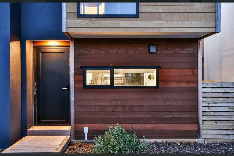 Photo of property in 1/21 Parson Lane, Papatoetoe, Auckland, 2025