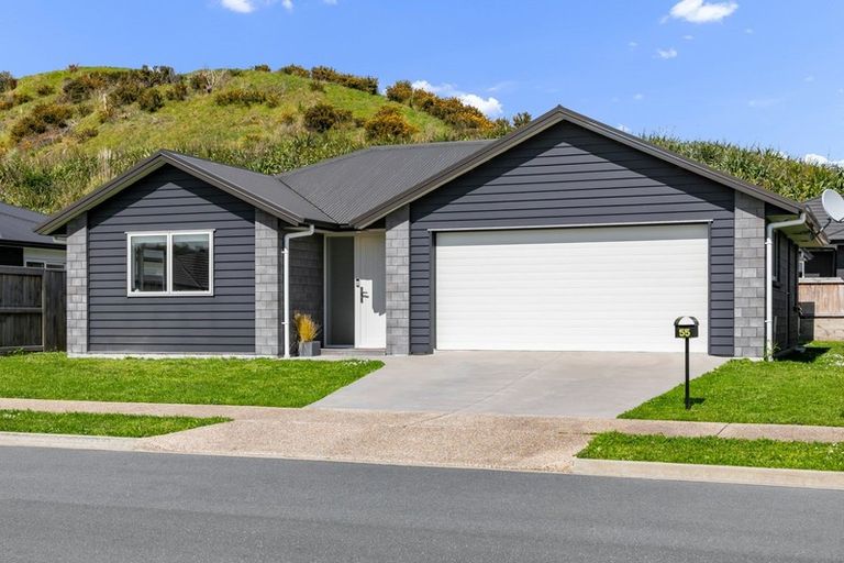 Photo of property in 55 Awataha Crescent, Pyes Pa, Tauranga, 3110