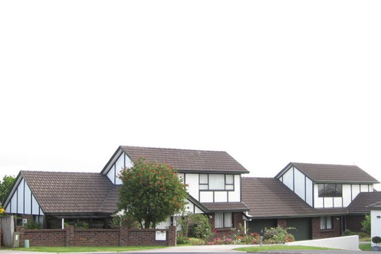 Photo of property in 1/13 Ullswater Place, Half Moon Bay, Auckland, 2012