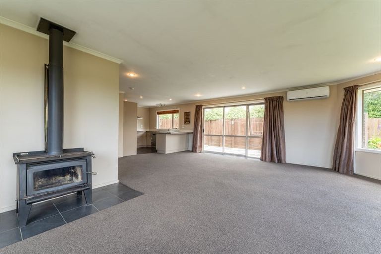 Photo of property in 23 Grove Avenue, Weston, Oamaru, 9401