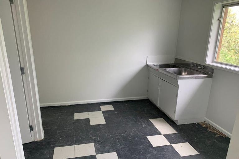 Photo of property in 432 Don Buck Road, Massey, Auckland, 0614