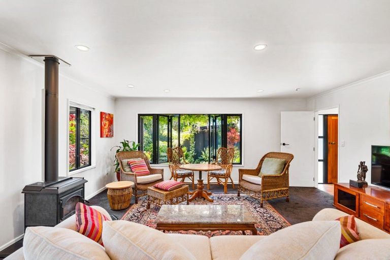 Photo of property in 16a Everest Avenue, Havelock North, 4130