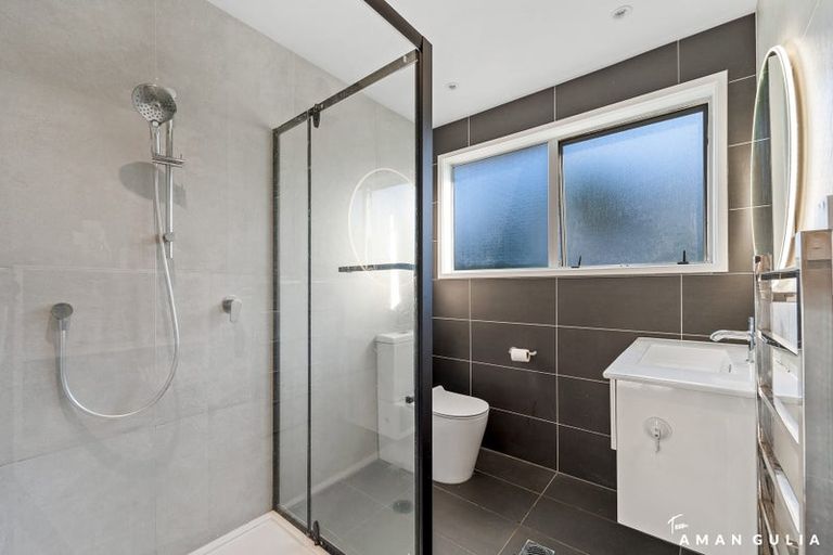 Photo of property in 18 Hydra Place, Glen Eden, Auckland, 0602