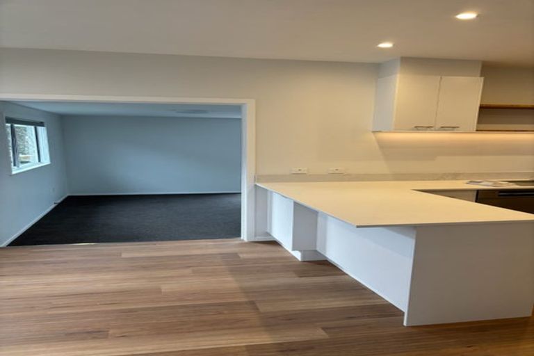 Photo of property in 12 Eskdale Road, Papakowhai, Porirua, 5024