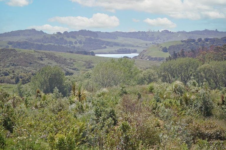 Photo of property in 962a Oneriri Road, Kaiwaka, 0573