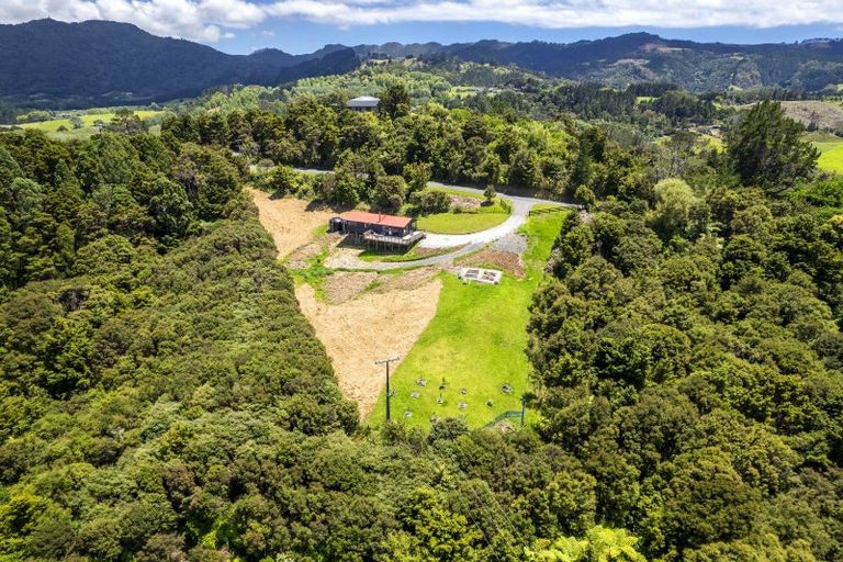 Photo of property in 70 Upper Whangateau Road, Big Omaha, 0985