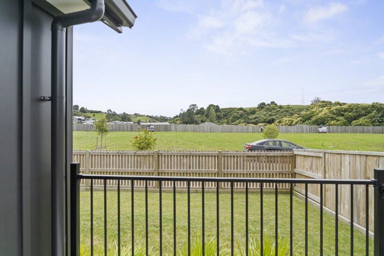 Photo of property in 205 Adler Drive, Ohauiti, Tauranga, 3112