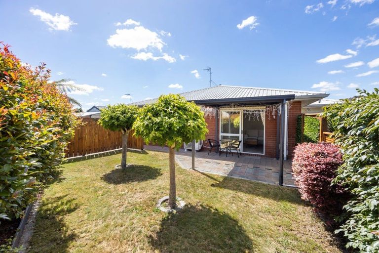 Photo of property in 50 Catalina Drive, Melville, Hamilton, 3206