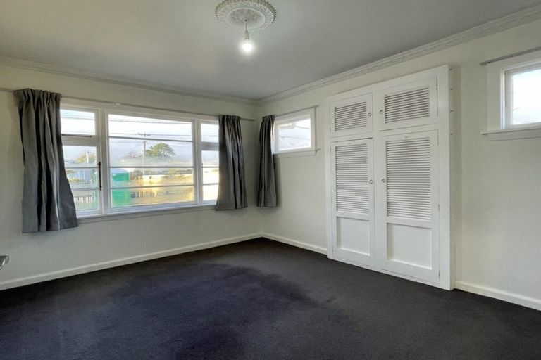 Photo of property in 109a Mackworth Street, Woolston, Christchurch, 8062