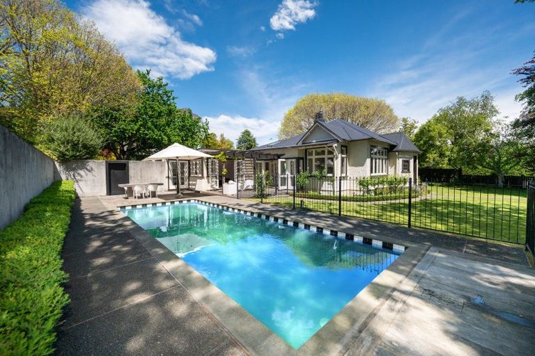 Photo of property in 54 Iona Road, Havelock North, 4130