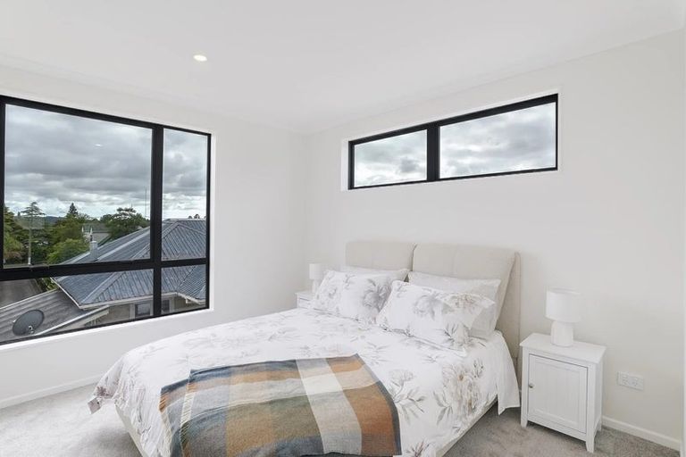 Photo of property in 1/31 Normandy Place, Henderson, Auckland, 0610