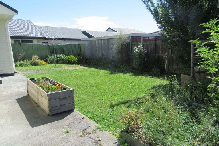 Photo of property in 2/76 Elizabeth Street, Riccarton, Christchurch, 8041