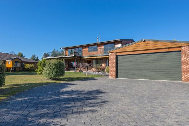 Photo of property in 11 Yasmin Lane, Kinloch, Taupo, 3377