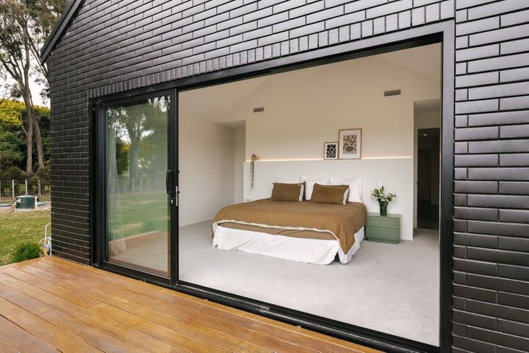 Photo of property in 16 Crown Lane, Rongotea, Palmerston North, 4473