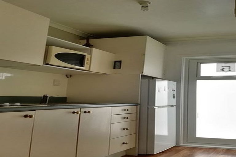 Photo of property in Avon Apartments, 5/313 The Terrace, Te Aro, Wellington, 6011