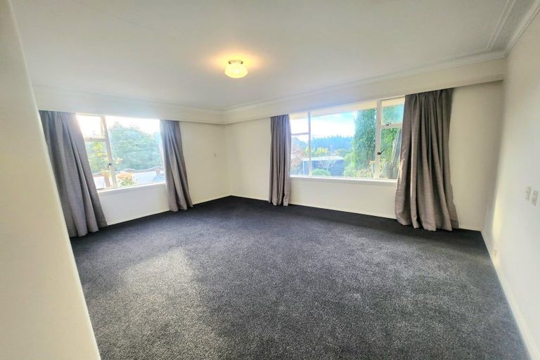 Photo of property in 27 Newcastle Street, Hampden, 9410