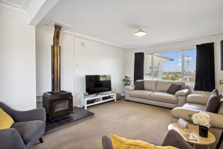 Photo of property in 98 Main Road, Fairfield, Dunedin, 9018