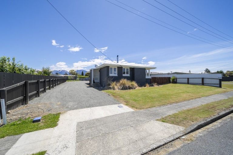 Photo of property in 33 Moana Crescent, Te Anau, 9600
