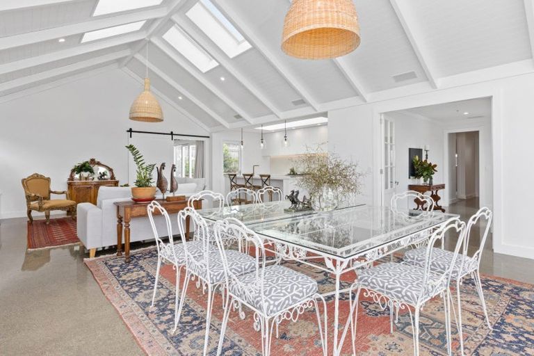 Photo of property in 25 Grooby Place, Havelock North, 4130