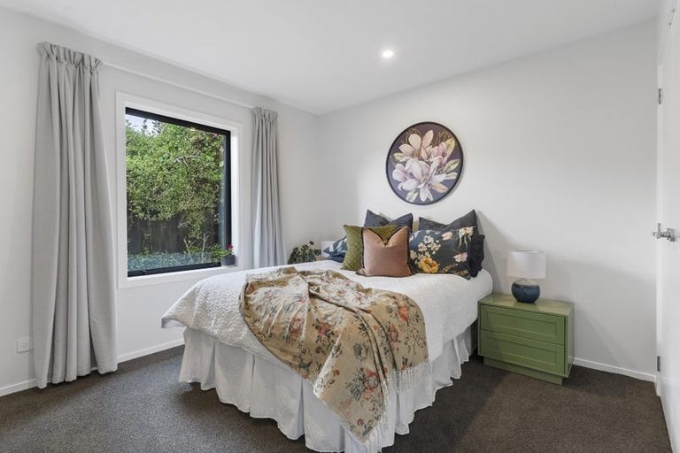 Photo of property in 24a Hayman Place, Beach Haven, Auckland, 0626