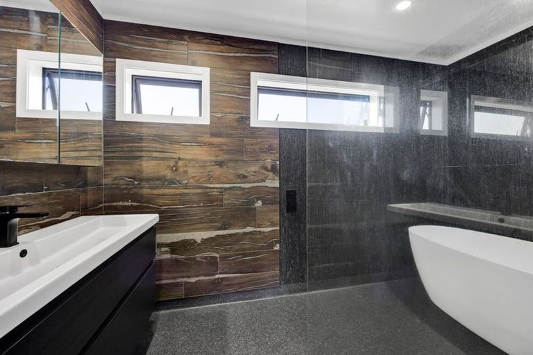 Photo of property in 61 Stanners Street, Eltham, 4322