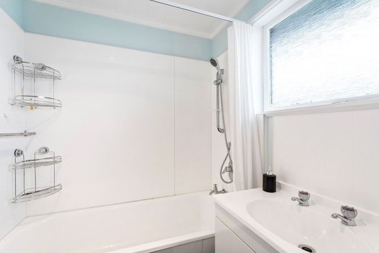 Photo of property in 2/31a Mcparland Street, Ebdentown, Upper Hutt, 5018