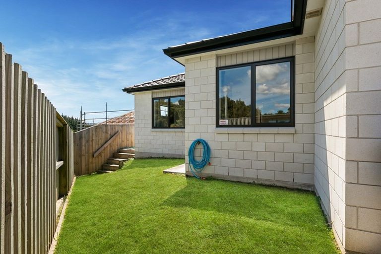 Photo of property in 310a Lakes Boulevard, Pyes Pa, Tauranga, 3112