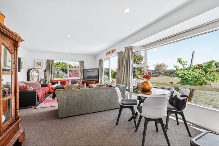 Photo of property in 2/35 Fairview Terrace, Waipahihi, Taupo, 3330