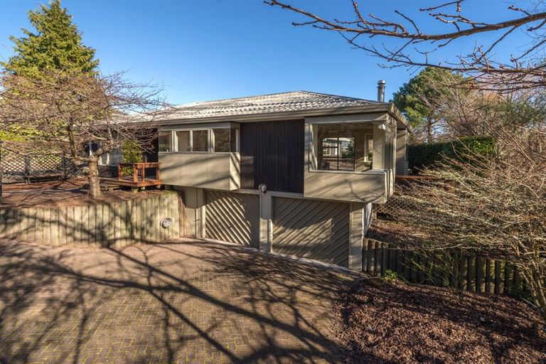 Photo of property in 9 Par Place, Kinloch, Taupo, 3377