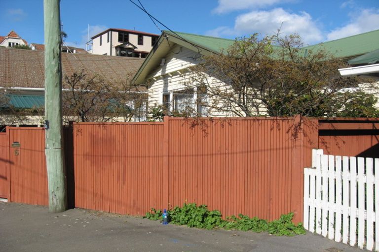 Photo of property in 16 Crawford Road, Kilbirnie, Wellington, 6022