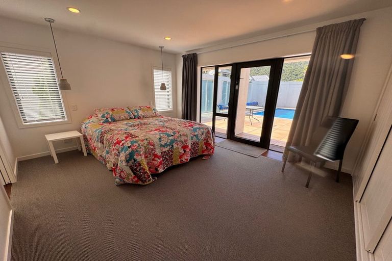 Photo of property in 29 Beach Road, Waikawa, Picton, 7220