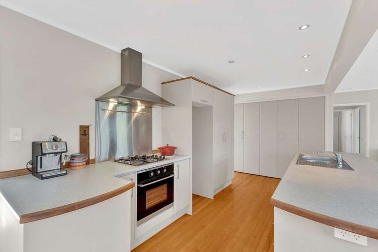 Photo of property in 114 The Circle, Manly, Whangaparaoa, 0930