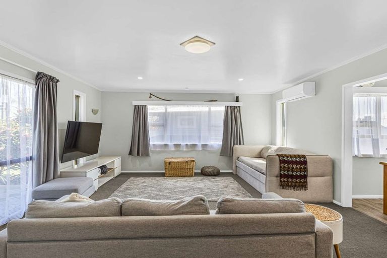 Photo of property in 12 Hitchings Avenue, Onekawa, Napier, 4110