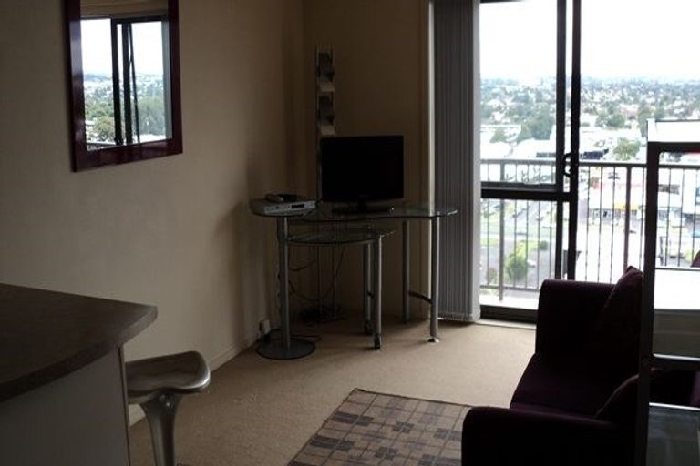 Photo of property in The Rennaissance, 15e/18 Ronwood Avenue, Manukau, Auckland, 2104
