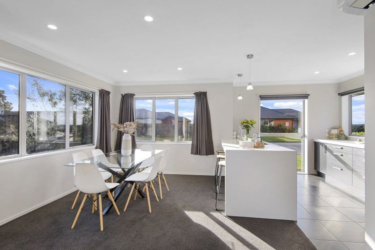 Photo of property in 6 Dundee Close, Darfield, 7510