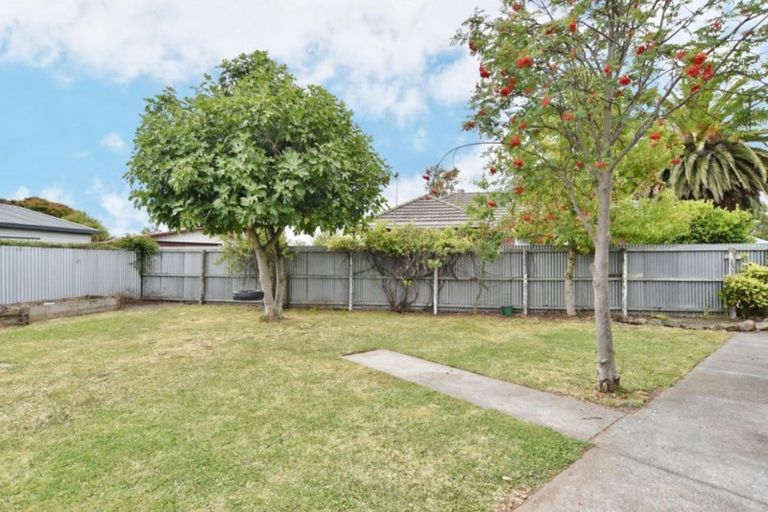 Photo of property in 3 Odie Place, Wainoni, Christchurch, 8061