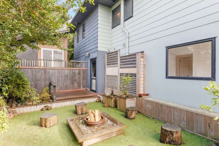 Photo of property in 5b Collingwood Road, Waiuku, 2123