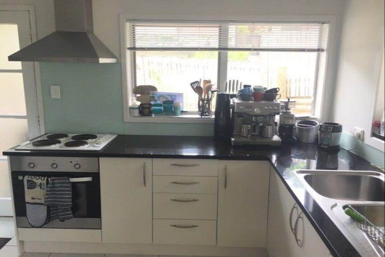 Photo of property in 1/75 Stredwick Drive, Torbay, Auckland, 0630