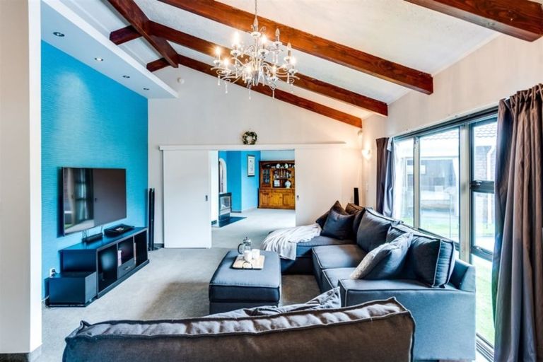 Photo of property in 3 Neagle Place, Greenmeadows, Napier, 4112