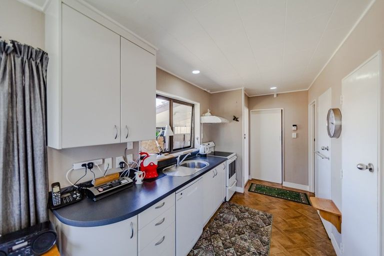 Photo of property in 32 O'dowd Road, Taradale, Napier, 4112