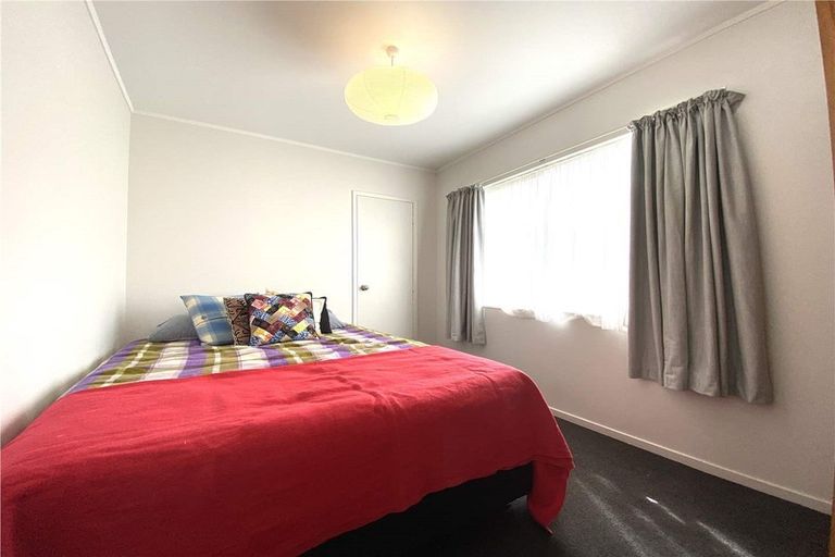 Photo of property in 7/15a Oates Road, Glen Eden, Auckland, 0602