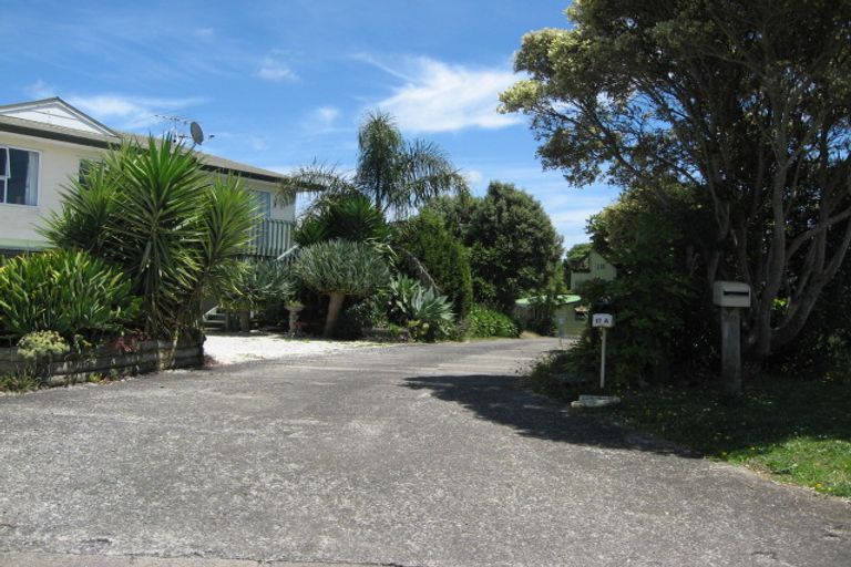 Photo of property in 18 Leaming Place, Clarks Beach, 2122