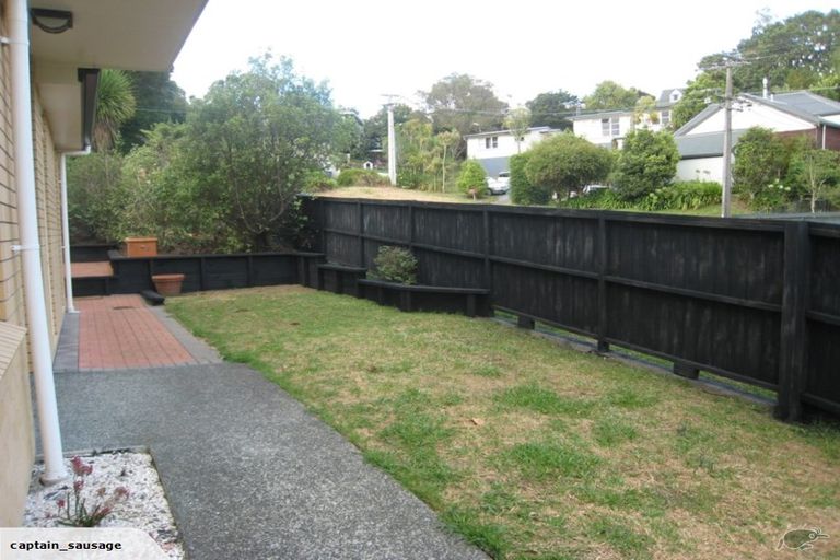 Photo of property in 50b Seaton Road, Murrays Bay, Auckland, 0630