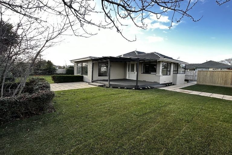 Photo of property in 401 Wairakei Road, Burnside, Christchurch, 8053