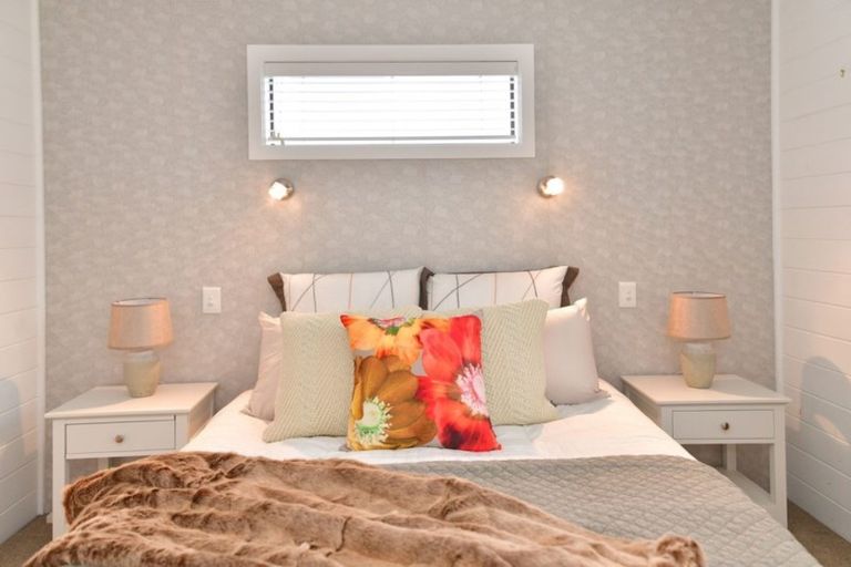 Photo of property in 53a Swann Beach Road, Stanmore Bay, Whangaparaoa, 0932