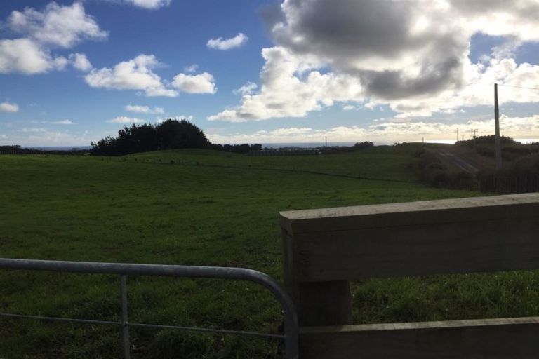 Photo of property in 192 Dover Road, Okato, New Plymouth, 4374