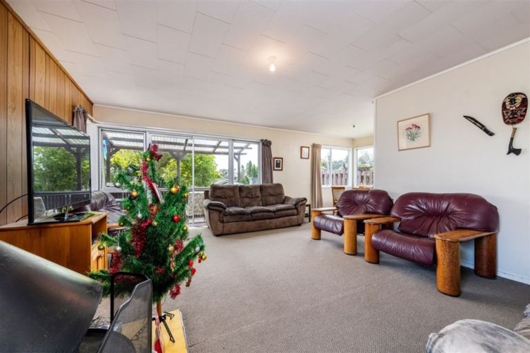 Photo of property in 308 Don Buck Road, Massey, Auckland, 0614