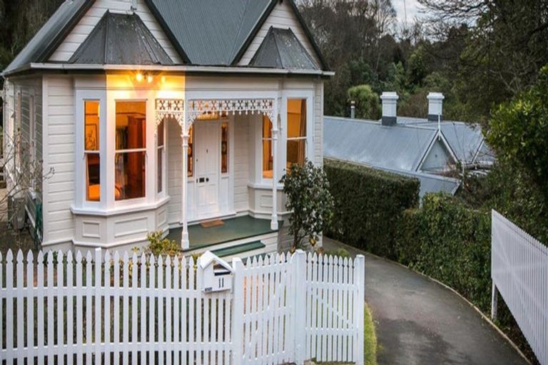 Photo of property in 11 Alison Crescent, Belleknowes, Dunedin, 9011